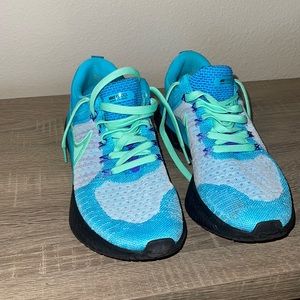 Mens Nike React Infinity Flyknit size 9.5